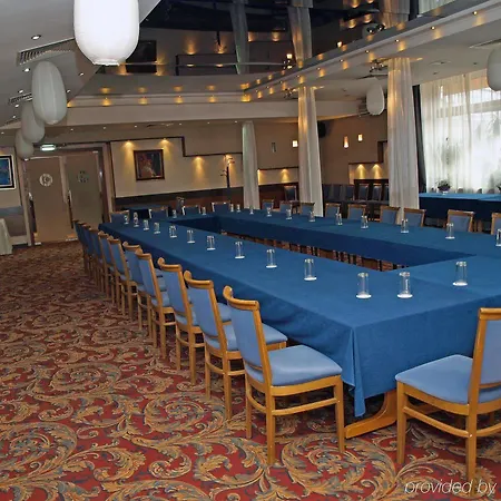 Forum - Free Parking Hotel